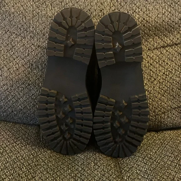 Aerosoles Francesina Platform Oxfords black with red stitching 8.5 women’s - Picture 7 of 8